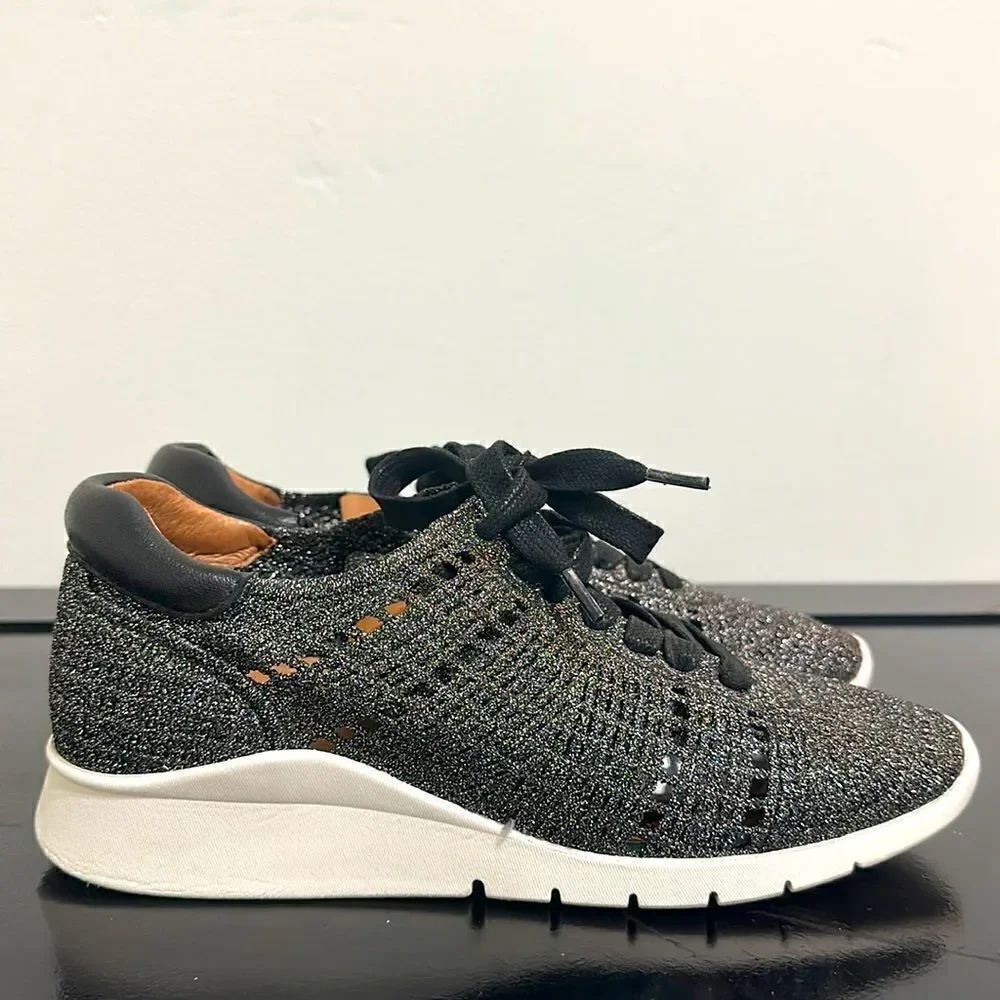 Gentle Souls Raina Lite Knit Black Metallic Sneakers Sz 7.5